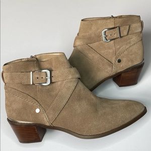 ESSEX LANE Boots